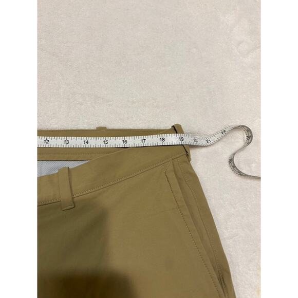 J. Crew Tan 9" Tech Shorts Stretch Performance Water Resistant Chino Golf Sz 38 - Picture 3 of 10
